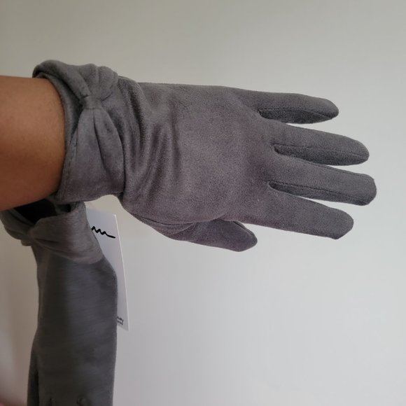 NWT I am Gray Soft Fake Suede Comfortable Gloves - Picture 3 of 6